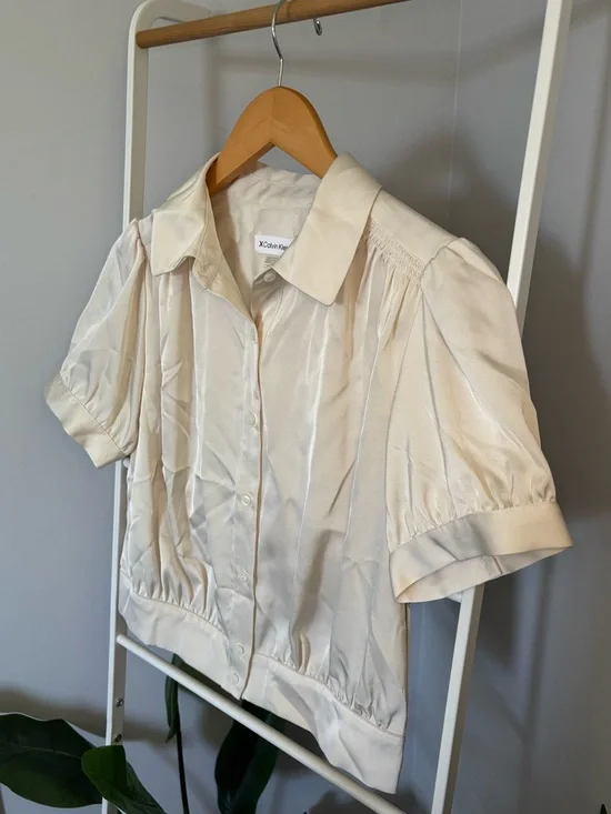 Calvin Klein Cream Short-Sleeve Button-Down Blouse NWT - Picture 7 of 16